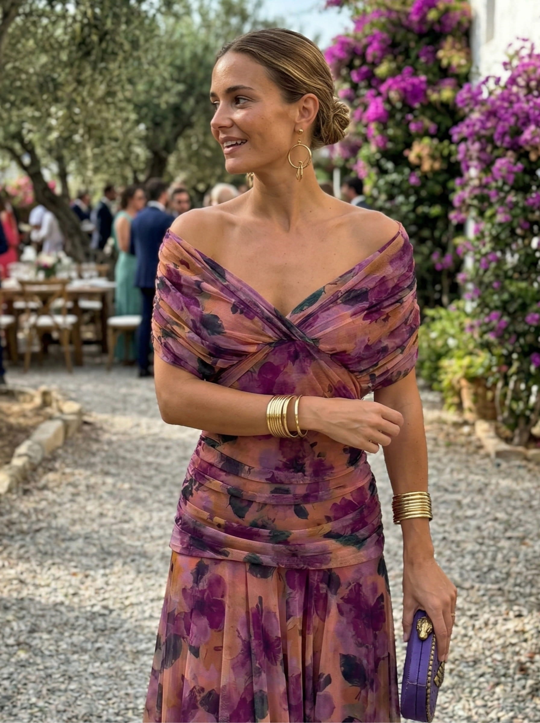Long dress with V-neck