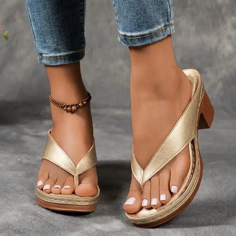 ALLEGRA | High Heeled Flip Flops for Natural Lift and Summer Elegance